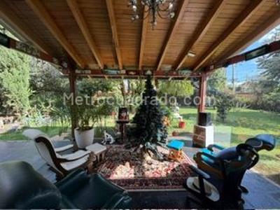 Casa de 4 alcobas en venta en San Jose De Bavaria, Bogotá, 1100 m² · foto 9 de 16