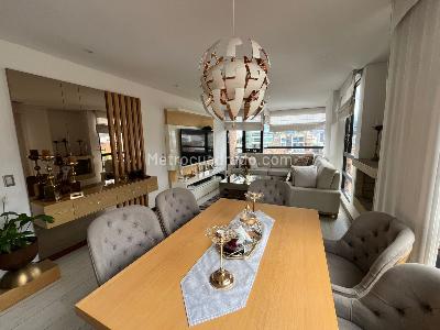 Apartamento de 3 alcobas en venta en Chico Iii, Bogotá, 110 m² · foto 3 de 12