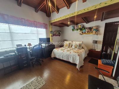 Casa de 4 alcobas en venta en San Jose De Bavaria, Bogotá, 800 m² · foto 6 de 10