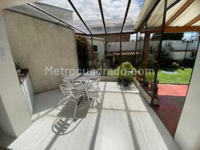 Casa de 4 alcobas en venta en San Jose De Bavaria, Bogotá, 800 m² · foto 18 de 20