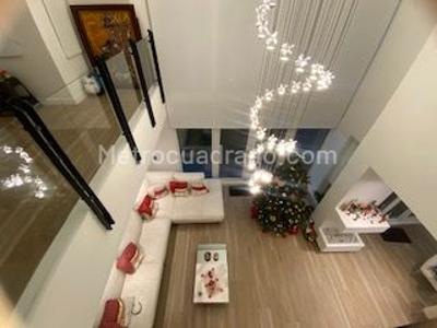 Casa de 4 alcobas en arriendo en San Jose De Bavaria, Bogotá, 800 m² · foto 3 de 15