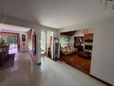 Casa de 3 alcobas en venta en San Jose De Bavaria, Bogotá, 886 m² · foto 12 de 19