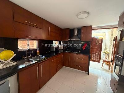 Casa de 3 alcobas en venta en San Jose De Bavaria, Bogotá, 886 m² · foto 14 de 19
