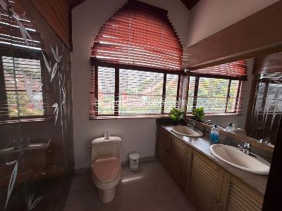 Casa de 3 alcobas en venta en San Jose De Bavaria, Bogotá, 886 m² · foto 17 de 19
