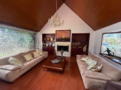 Casa de 3 alcobas en venta en San Jose De Bavaria, Bogotá, 886 m² · foto 18 de 19