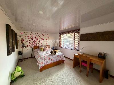 Casa de 3 alcobas en venta en San Jose De Bavaria, Bogotá, 886 m² · foto 4 de 19