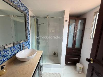 Casa de 3 alcobas en venta en San Jose De Bavaria, Bogotá, 886 m² · foto 6 de 19