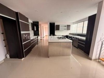 Casa de 5 alcobas en venta en Hacienda San Simon, Bogotá, 1550 m² · foto 4 de 19