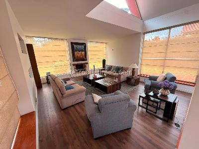 Casa de 4 alcobas en venta en Hacienda San Simon, Bogotá, 1250 m² · foto 1 de 17
