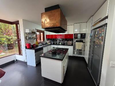 Casa de 4 alcobas en venta en San Jose De Bavaria, Bogotá, 600 m² · foto 6 de 20