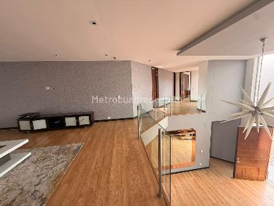 Casa de 4 alcobas en venta en San Jose De Bavaria, Bogotá, 800 m² · foto 11 de 19