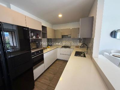 Apartamento de 3 alcobas en venta en Colina Campestre, Bogotá, 137 m² · foto 2 de 20