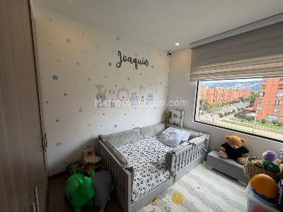 Apartamento de 3 alcobas en venta en Colina Campestre, Bogotá, 137 m² · foto 3 de 20