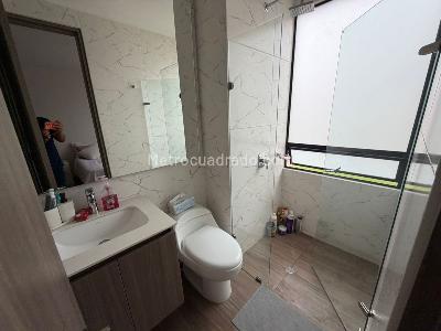 Apartamento de 3 alcobas en venta en Colina Campestre, Bogotá, 137 m² · foto 4 de 20