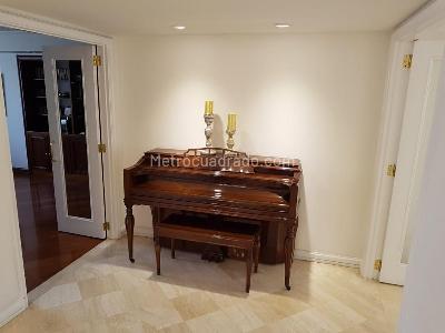 Apartamento de 3 alcobas en venta en Santa Rita, Cali, 320 m² · foto 2 de 19