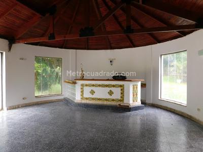 Casa de 5 alcobas en venta en Pance, Cali · foto 3 de 20