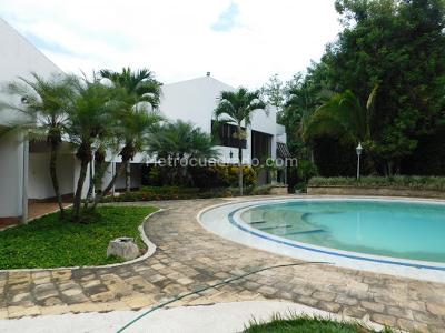 Casa de 5 alcobas en venta en Pance, Cali · foto 19 de 20