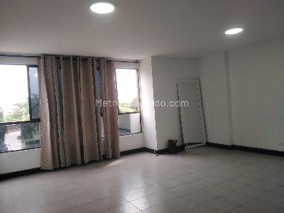 Apartamento en venta en El Refugio, Cali · foto 3 de 20