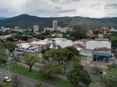 Apartamento en venta en Prados Del Norte, Cali · foto 7 de 17