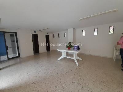Apartamento en venta en Prados Del Norte, Cali · foto 12 de 17