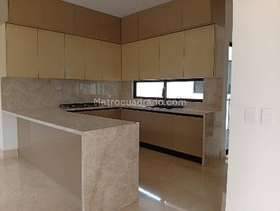 Apartamento de 4 alcobas en venta en Santa Teresita, Cali, 244 m² · foto 9 de 20