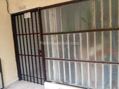 Casa de 5 alcobas en venta en Napoles, Cali, 138 m² · foto 2 de 20