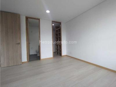 Apartaestudio en arriendo en Las Palmas, Medellín, 52 m² · foto 3 de 16