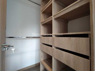 Apartaestudio en arriendo en Las Palmas, Medellín, 52 m² · foto 4 de 16