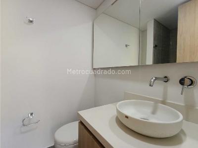 Apartaestudio en arriendo en Las Palmas, Medellín, 52 m² · foto 7 de 16