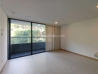 Apartaestudio en arriendo en Las Palmas, Medellín, 52 m² · foto 8 de 16