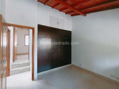 Casa de 5 alcobas en venta en La América, Medellín, 170 m² · foto 5 de 20