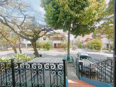 Casa de 5 alcobas en venta en La América, Medellín, 170 m² · foto 8 de 20