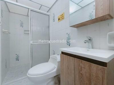 Casa de 5 alcobas en venta en La América, Medellín, 170 m² · foto 12 de 20