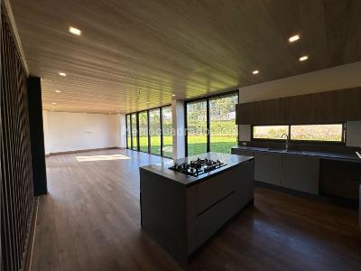 Casa de 3 alcobas en arriendo en Las Palmas, Medellín, 1750 m² · foto 7 de 20