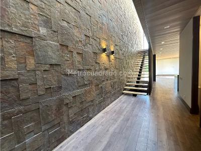 Casa de 3 alcobas en arriendo en Las Palmas, Medellín, 1750 m² · foto 9 de 20