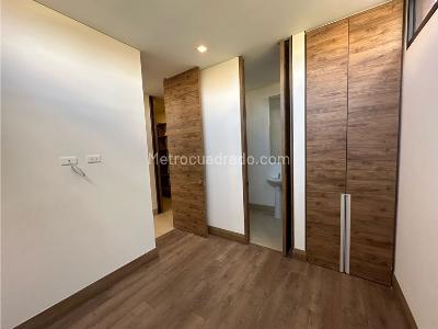 Casa de 3 alcobas en arriendo en Las Palmas, Medellín, 1750 m² · foto 12 de 20
