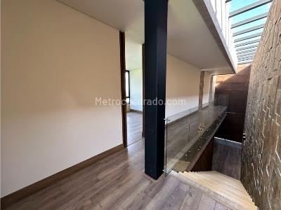 Casa de 3 alcobas en arriendo en Las Palmas, Medellín, 1750 m² · foto 15 de 20