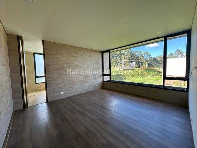 Casa de 3 alcobas en arriendo en Las Palmas, Medellín, 1750 m² · foto 16 de 20