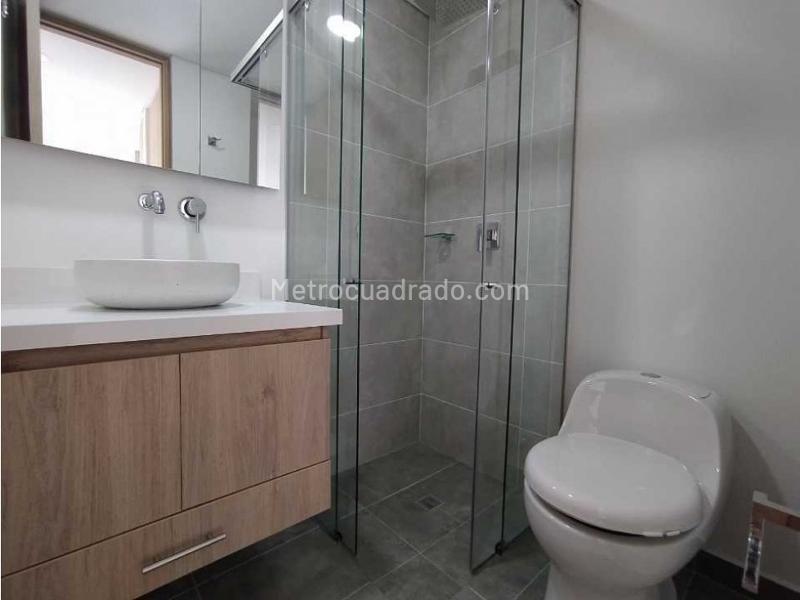 Modern 3BR Apartment with Mountain View in Las Palmas - 8