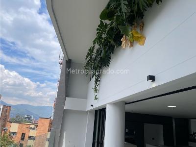 Apartamento de 3 alcobas en venta en El Tesoro, Medellín, 230 m² · foto 5 de 20