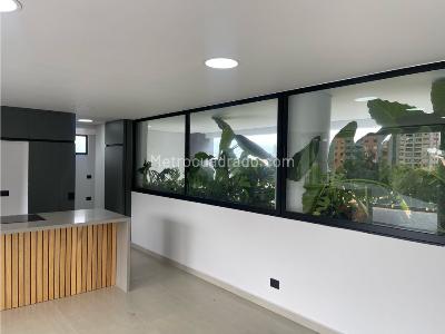 Apartamento de 3 alcobas en venta en El Tesoro, Medellín, 230 m² · foto 6 de 20