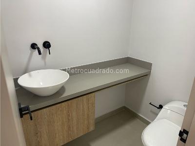 Apartamento de 3 alcobas en venta en El Tesoro, Medellín, 230 m² · foto 14 de 20