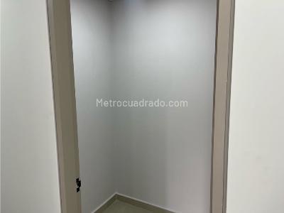 Apartamento de 3 alcobas en venta en El Tesoro, Medellín, 230 m² · foto 16 de 20