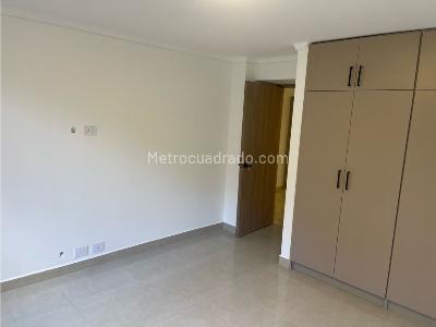 Apartamento de 3 alcobas en venta en Los Balsos, Medellín, 278 m² · foto 17 de 20