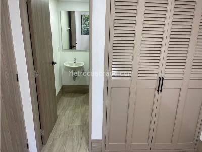 Apartamento de 3 alcobas en venta en Los Balsos, Medellín, 278 m² · foto 9 de 20