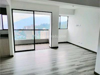 Apartamento de 2 alcobas en venta en El Poblado, Medellín, 64 m² · foto 6 de 20