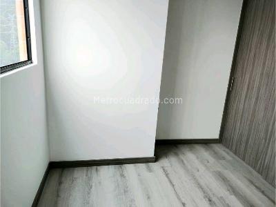 Apartamento de 2 alcobas en venta en El Poblado, Medellín, 64 m² · foto 10 de 20