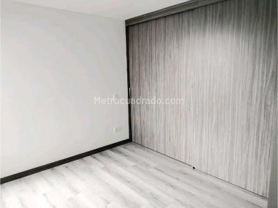 Apartamento de 2 alcobas en venta en El Poblado, Medellín, 64 m² · foto 11 de 20
