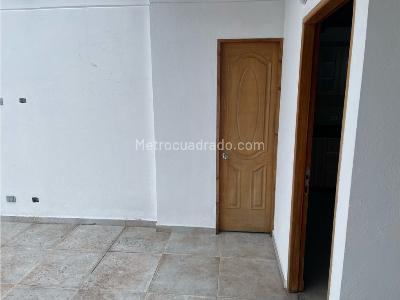 Apartamento de 3 alcobas en venta en La Milagrosa, Medellín, 98 m² · foto 10 de 17