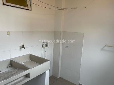 Apartamento de 3 alcobas en venta en La Milagrosa, Medellín, 98 m² · foto 15 de 17